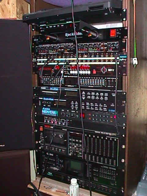 mvc-009f.jpg (67124 bytes)